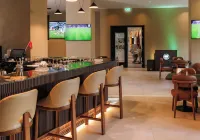 Kenzi Solazur - bar