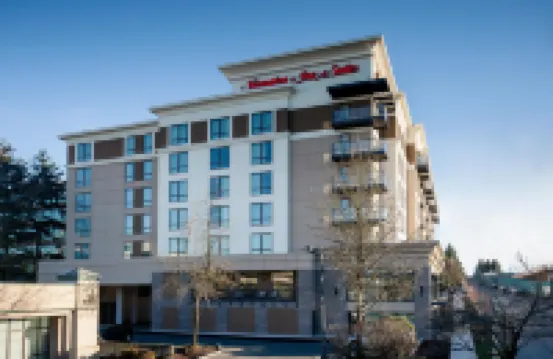Hampton Inn & Suites Seattle/Northgate Hotel berhampiran Pusat Beli-belah Northgate