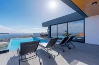 Robbie's Place by Holiday Rental Madeira
