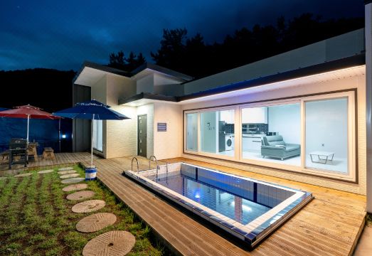 고흥 남열해돋이 수영장