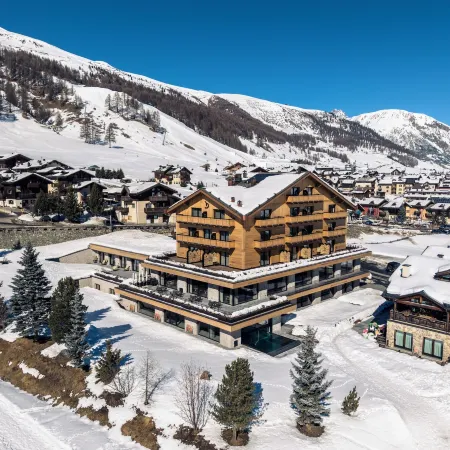 Paradise Lodge
