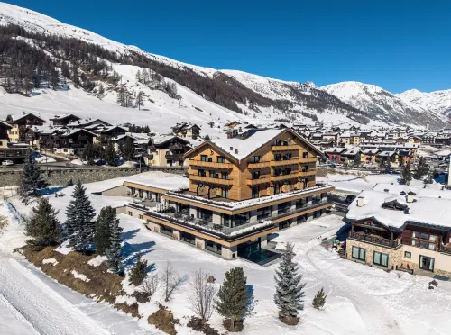 Paradise Lodge