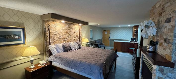 Webb's Year Round Resort Hotels in Chautauqua County
