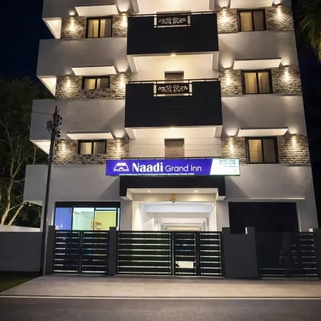Naadi Grand Inn