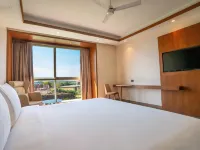 麗笙度假村及水療中心，薩桑吉爾 朱納格特酒店
