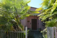 Cocconato: detached house with private garden and views