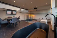 Nobo Hotel Tbilisi