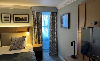 The Parliament House Hotel