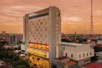 Harris Hotel & Conventions Gubeng