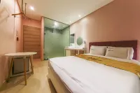 Asan Hotel Cube
