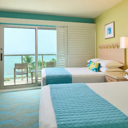Waikiki Circle Hotel by Castle