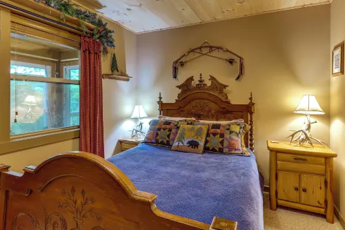 Drifting Feather Mountain Cabin Waterfront Deck - 3성급