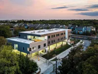 Upstay Modern & Pet-Friendly 2Br Home Near SoCo - Lejligheder