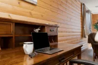 小木屋風格團體度假屋，靠近落基山國家公園、湖泊和高爾夫