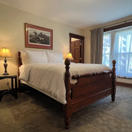 Charleston House Bed & Breakfast Inn
