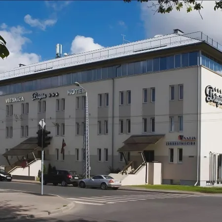 Kolonna Hotel Brigita