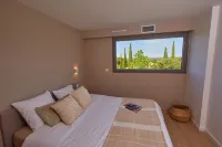 Villa with infinity pool 10 minutes from the beaches of Argeles sur mer.