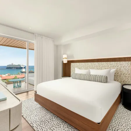 ONE GT Grand Cayman
