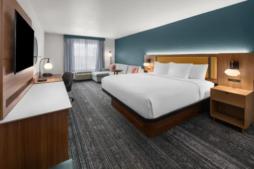 La Quinta Inn & Suites by Wyndham Minot - 2-Star