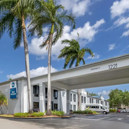 Best Western Fort Lauderdale Airport/Cruise Port Отели рядом с достопримечательностью «Museum of Discovery and Science»