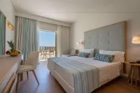 Pilot Beach Resort