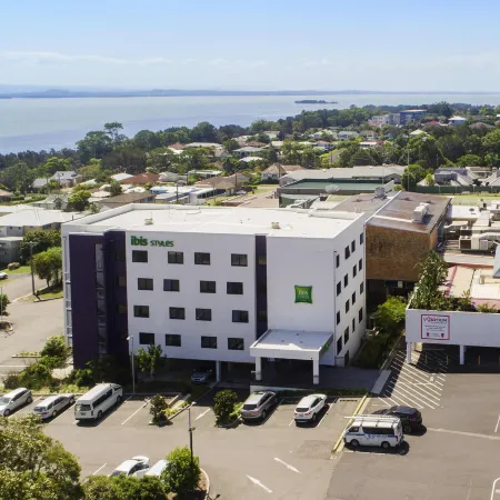 Ibis Styles the Entrance