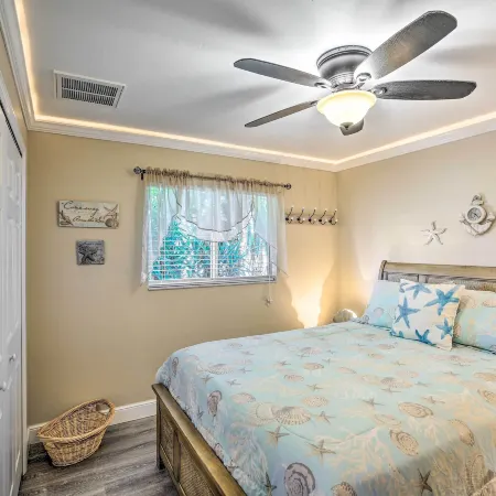 Lanai & Heated Pool: Stunning Cape Coral Getaway