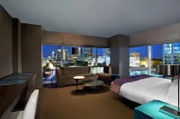 JW Marriott Atlanta Downtown - สระว่ายน้ำบนดาดฟ้า
