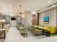 Hampton Inn & Suites by Hilton Miami Wynwood Design District Hotel berhampiran Pulau Jungle