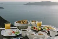 Afroessa Hotel by Caldera Houses - breakfast