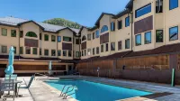 Lulu City 4B by AvantStay - Pools