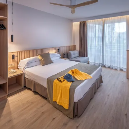 Hotel GHT Oasis Tossa & Spa