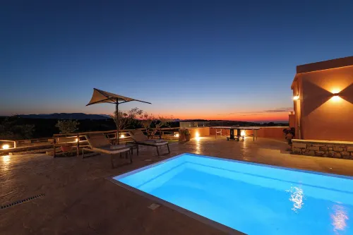 Stavlos Villa - 4-Star