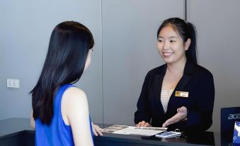 B-Black Hotel Chonburi