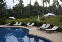 Koh Kood Beach Resort - Beach