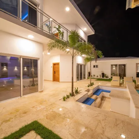 Green Palace - 7Br Luxury Villa in Sosua 3Mins from Strip Plus 24hr Security