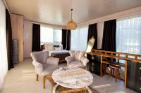 Cirali Hestia Lodge - อ่างจากุชชี่