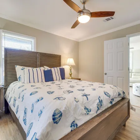 Charming Gulfport Home ~ 2 Mi to Marina