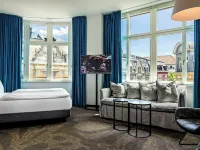 Motel One Zürich Hotels near Bellevueplatz
