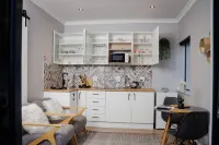 The Valley Escape - Unit 3 - Private Pools