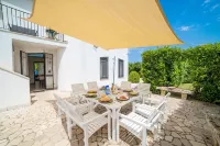 Villa Lisa with Huge Pool and Garden - Happy Rentals - Villas