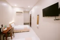 Rovers Hotel - 3-Star