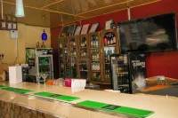 The Breeze Hotel, Busia - bar