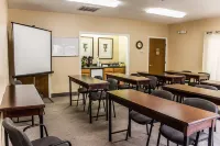 Quality Inn Kinston Hwy 70 - parking