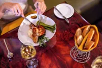 The Churchill Hotel near Embassy Row - breakfast