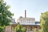 B2 Boutique Hotel + Spa - Pools