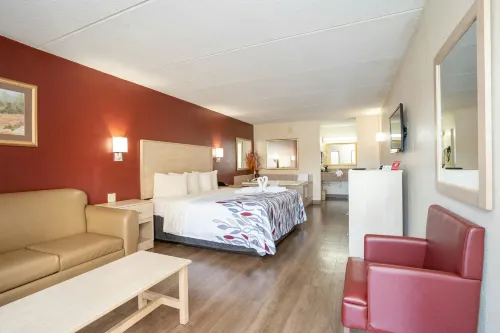 Red Roof Inn & Suites Pigeon Forge - Parkway - Pet friendly