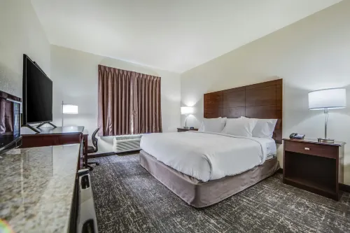 Cobblestone Hotel & Suites - Cozad - 2-Star