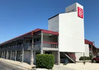Red Roof Inn Greenville, NC - 2 estrellas