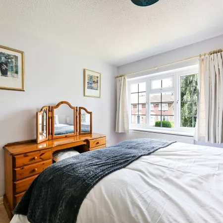 Spacious 3bed Home in Maidenhead Sleeps 6